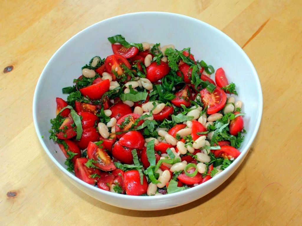 Tomatensalat mit weißen Bohnen | Vital for your life